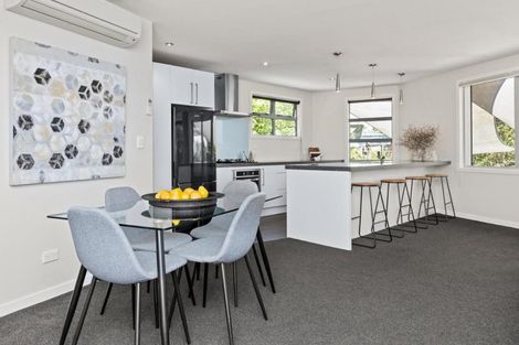 Photo of property in 9a Saint Hill Lane, Havelock North, 4130