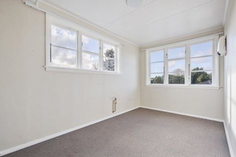 Photo of property in 30 Hooker Avenue, Bryndwr, Christchurch, 8053