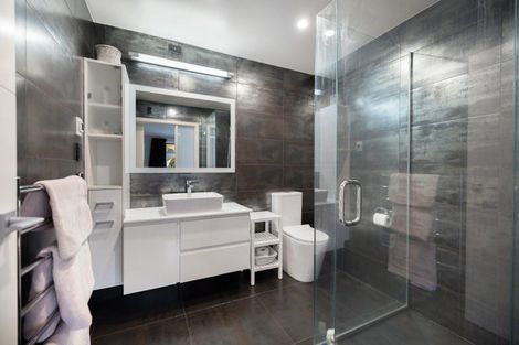 Photo of property in 15 Sunhaven Cove, Cromwell, 9310