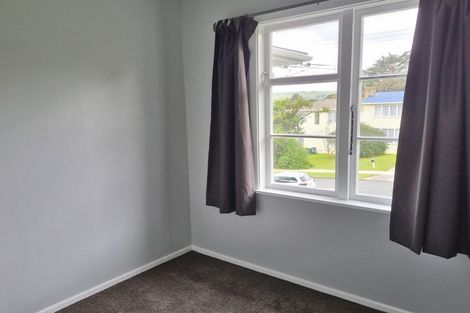 Photo of property in 100 Gear Terrace, Ranui, Porirua, 5024