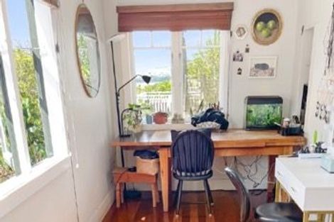 Photo of property in 23 Inkster Street, Birkenhead, Auckland, 0626