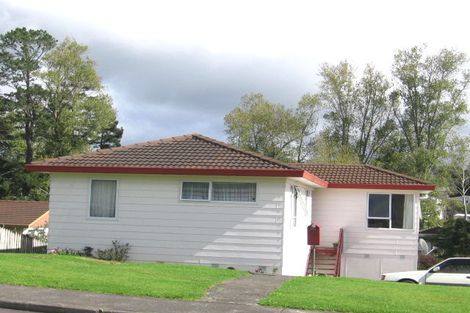 Photo of property in 34 Borich Road, Sunnyvale, Auckland, 0612