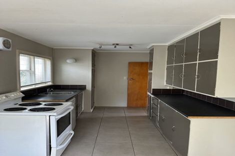Photo of property in 46 Taylor Terrace, Tawa, Wellington, 5028