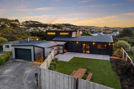 Photo of property in 7 Ayr Place, Papakowhai, Porirua, 5024