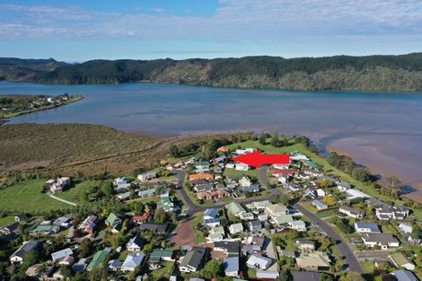 Photo of property in 117 Everitt Crescent, Whangamata, 3620
