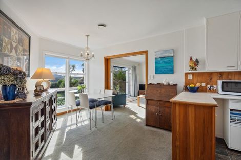 Photo of property in 6 George Point Road, Onerahi, Whangarei, 0110