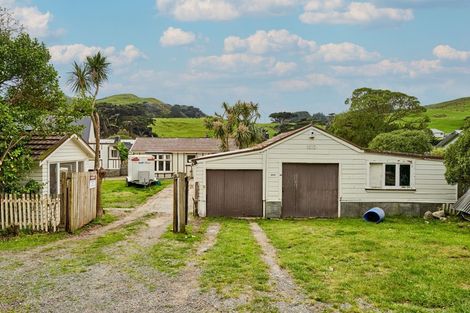 Photo of property in 1010 Makara Road, Makara Beach, Karori, 6972