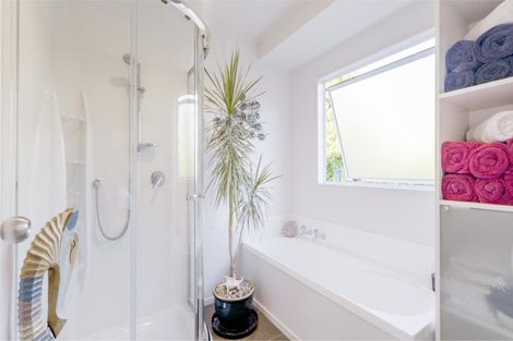 Photo of property in 24 Milan Drive, Glen Eden, Auckland, 0602