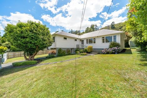 Photo of property in 97 Manuka Street, Stokes Valley, Lower Hutt, 5019