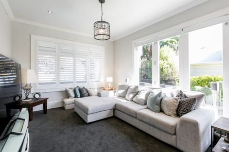 Photo of property in 105 Georges Drive, Napier South, Napier, 4110