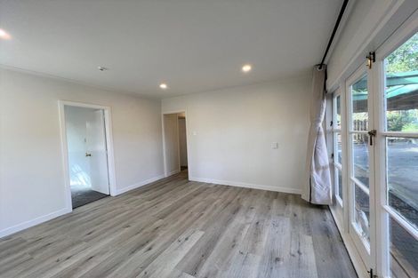 Photo of property in 1/405 East Coast Road, Mairangi Bay, Auckland, 0630