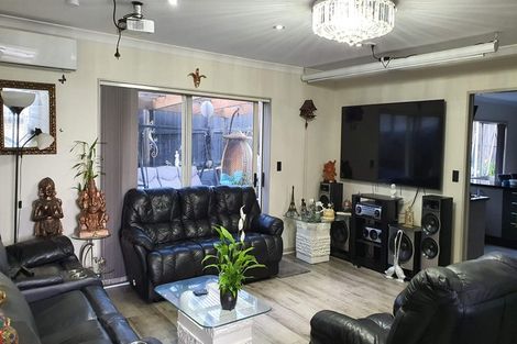 Photo of property in 76b Rathmar Drive, Manurewa, Auckland, 2105