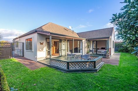 Photo of property in 4 Jensen Street, Hokowhitu, Palmerston North, 4410