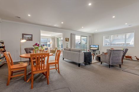 Photo of property in 33 Elmira Avenue, Hokowhitu, Palmerston North, 4410