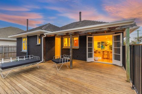 Photo of property in 98 Willryan Avenue, New Brighton, Christchurch, 8083