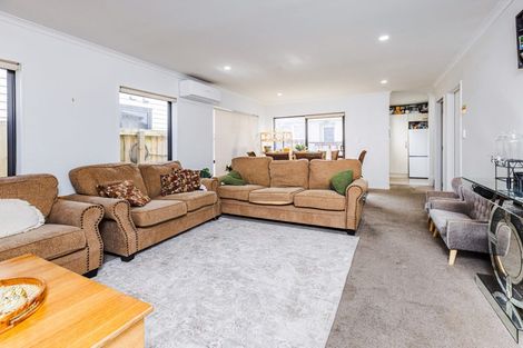 Photo of property in 184b Mahia Road, Wattle Downs, Auckland, 2103