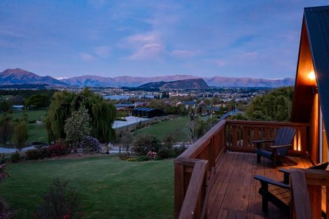 Photo of property in 56 Oak Lane, Wanaka, 9305