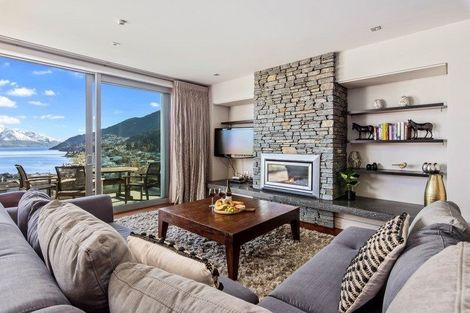 Photo of property in 45a Hallenstein Street, Queenstown, 9300