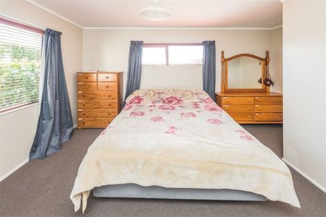 Photo of property in 4 Bastia Avenue, Bastia Hill, Whanganui, 4500