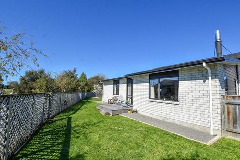 Photo of property in 42 Feist Street, Carterton, 5713