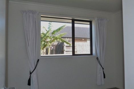 Photo of property in 32 Ocean View Rise, Ruakaka, 0116