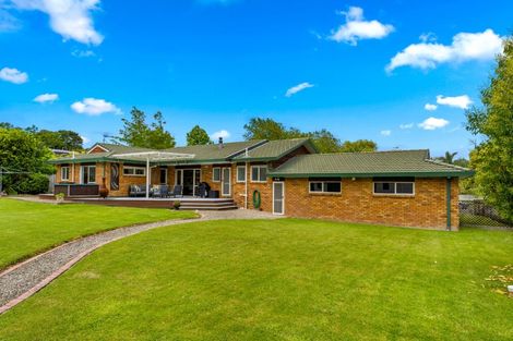 Photo of property in 19 Rosella Grove, Waimauku, 0812