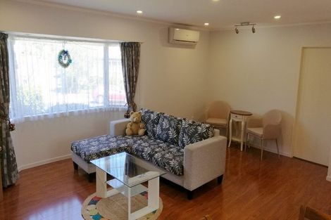Photo of property in 2/12 Merriefield Avenue, Forrest Hill, Auckland, 0620