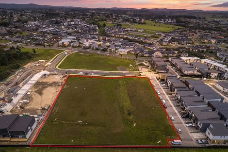 Photo of property in 2 Tieke Lane, Massey, 0614