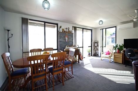 Photo of property in 1/29 Devonshire Road, Unsworth Heights, Auckland, 0632
