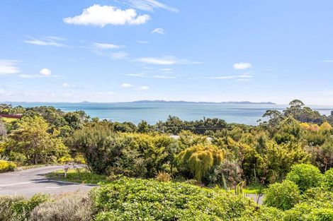Photo of property in 18 Bay View Road, Cable Bay, 0420