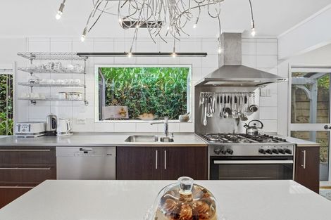 Photo of property in 88 The Circle, Manly, Whangaparaoa, 0930