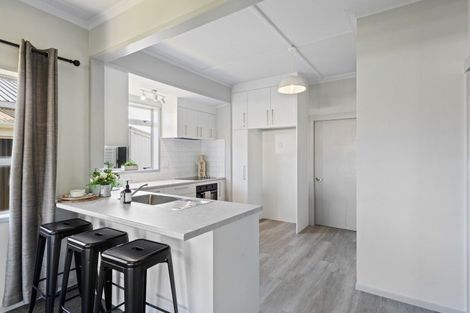 Photo of property in 2 King Street, Waitara, 4320