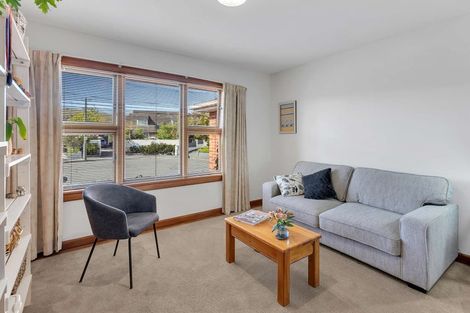 Photo of property in 10 Claxton Place, Saint Martins, Christchurch, 8022