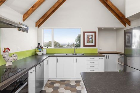 Photo of property in 121 Thompson Road, Bluff Hill, Napier, 4110