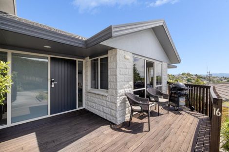 Photo of property in 16 Highmore Place, Brookfield, Tauranga, 3110