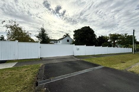 Photo of property in 42 Roland Road, Greenhithe, Auckland, 0632