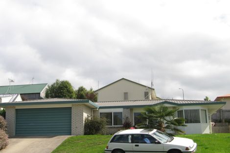 Photo of property in 28 Sunvale Place, Gate Pa, Tauranga, 3112