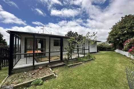 Photo of property in 1 Bishops Glen, Tawa, Wellington, 5028