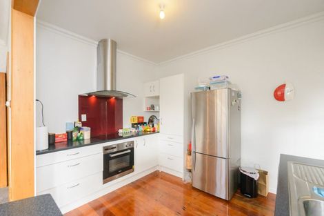 Photo of property in 18 Mahoe Avenue, Takaro, Palmerston North, 4410