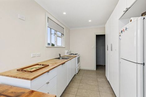 Photo of property in 1 Morere Street, Titahi Bay, Porirua, 5022