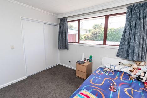 Photo of property in 23a Parkvale Road, Karori, Wellington, 6012