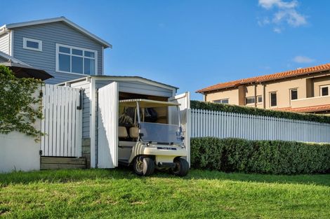 Photo of property in 162 Oceanbeach Road, Mount Maunganui, 3116