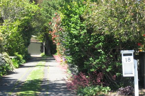 Photo of property in 18 Hampton Place, Burnside, Christchurch, 8053