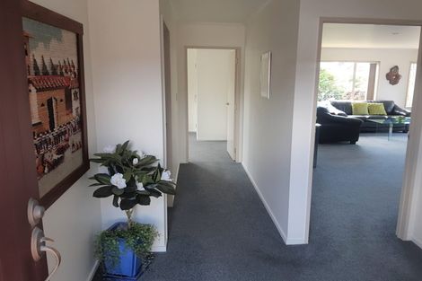 Photo of property in 5 The Boulevard, Red Beach, 0932