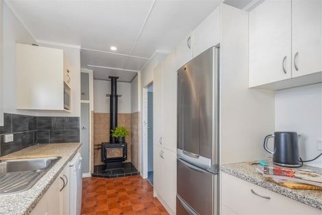 Photo of property in 12 Spenmoor Street, Newlands, Wellington, 6037