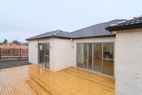 Photo of property in 3 Rarangi Mai Lane, Karaka, 2113