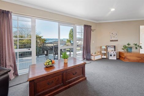 Photo of property in 168a Kawaha Point Road, Kawaha Point, Rotorua, 3010