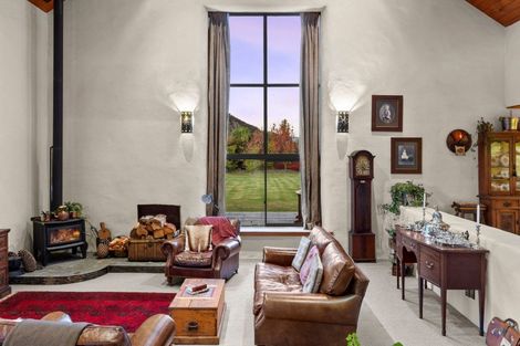 Photo of property in 33 Old Racecourse Road, Albert Town, Wanaka, 9305