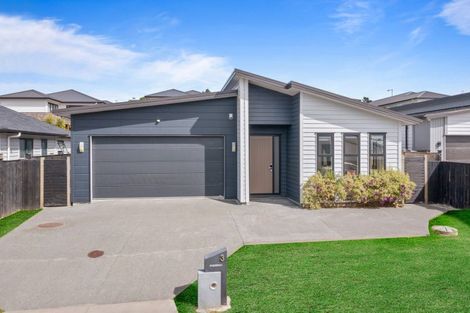 Photo of property in 3 Vintry Drive, Kumeu, 0810