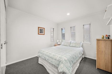 Photo of property in 29 Hogarth Rise, West Harbour, Auckland, 0618